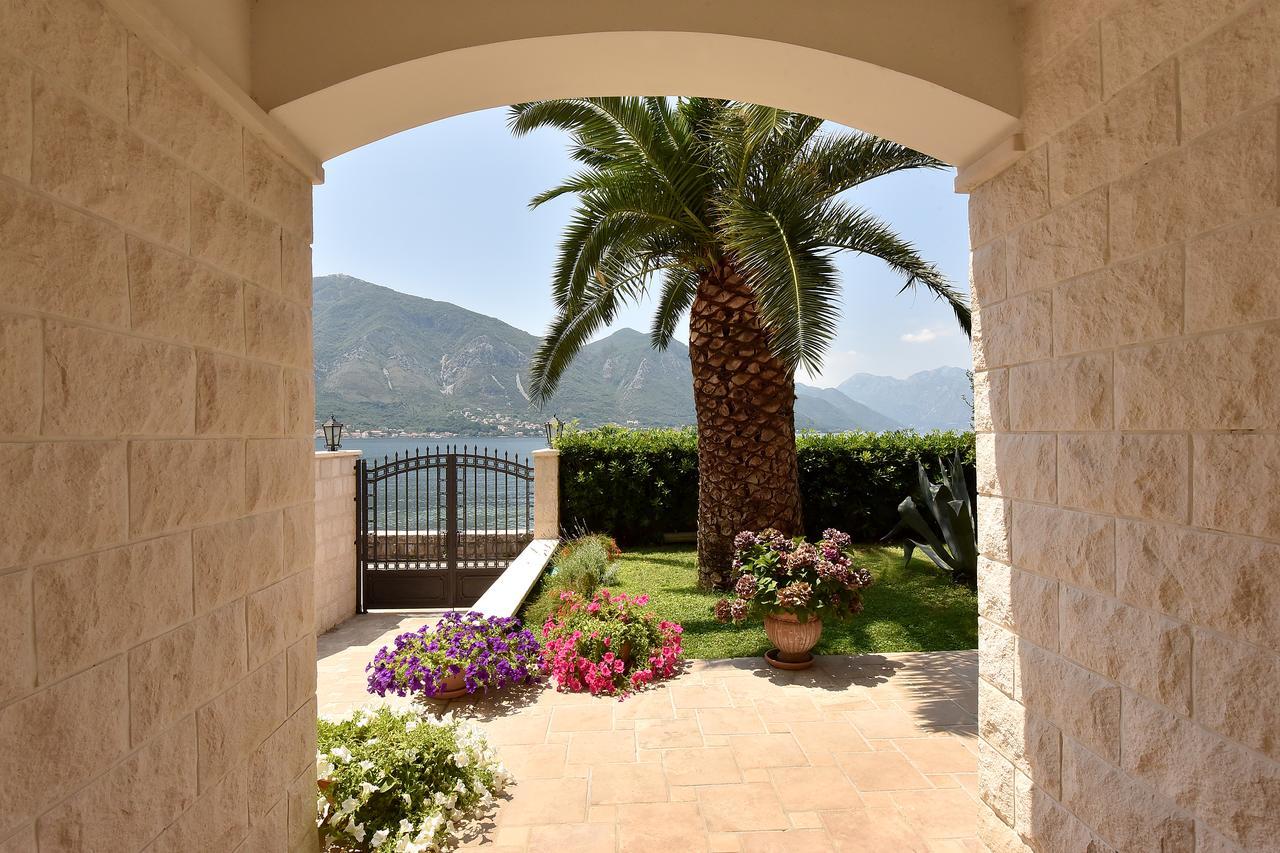 Apartment Maniva Kotor Buitenkant foto